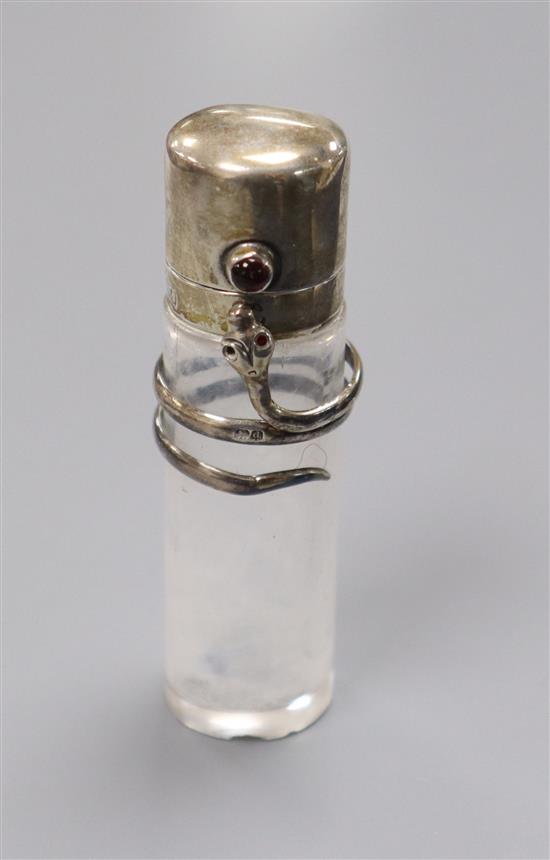 An Edwardian silver mounted glass scent bottle with serpent collar and cabochon button, Levi & Salaman, Birmingham, 1903, 7cm.